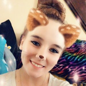 Meet your Posher, Cassie